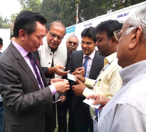 Vietnamese Ambassador to India Pham Sanh Chau and Indian enterprises at a promotion conference.