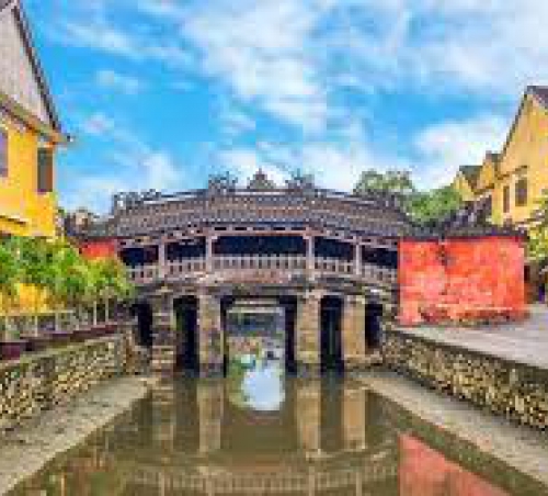 Hoi An, Phu Quoc named among world’s leading destinations