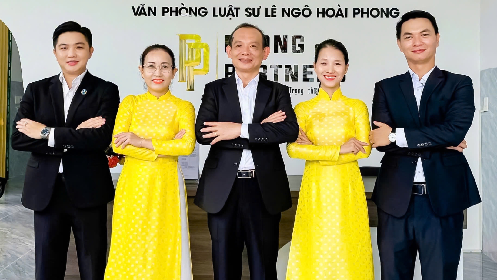 Luật sư tư vấn